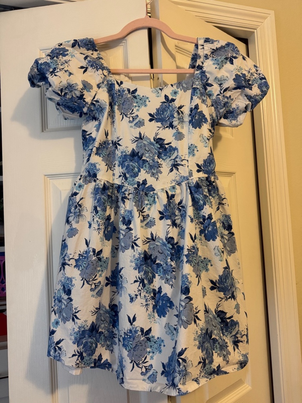 Cat & Jack White Dress with Blue Floral Print and Puff Sleeves